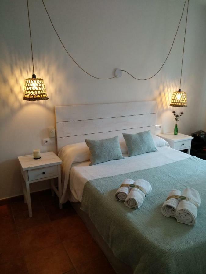 Hostal Sa Posada Set Cales Ciutadella  Eksteriør bilde