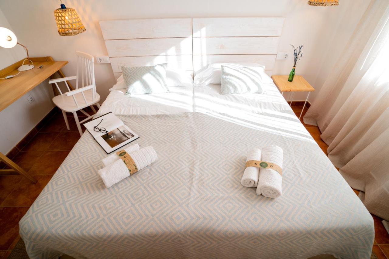 Hostal Sa Posada Set Cales Ciutadella  Eksteriør bilde