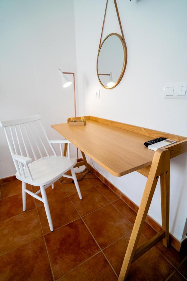 Hostal Sa Posada Set Cales Ciutadella  Eksteriør bilde
