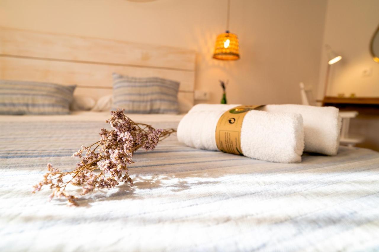 Hostal Sa Posada Set Cales Ciutadella  Eksteriør bilde
